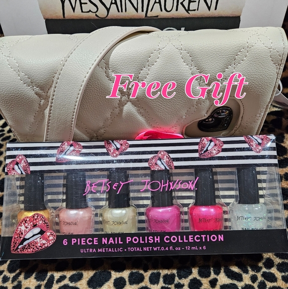 BETSEY JOHNSON Cream Quilted Shoulder Bag W/Detatchable Chain Strap NWT - Picture 2 of 8